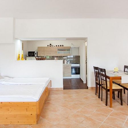 Ubytovani Rozmberk Nad Vltavou 18 Extérieur photo