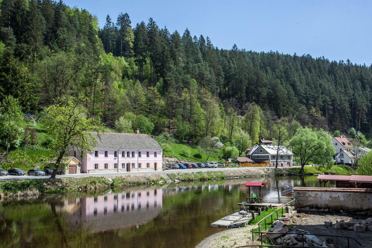 Ubytovani Rozmberk Nad Vltavou 18 Extérieur photo